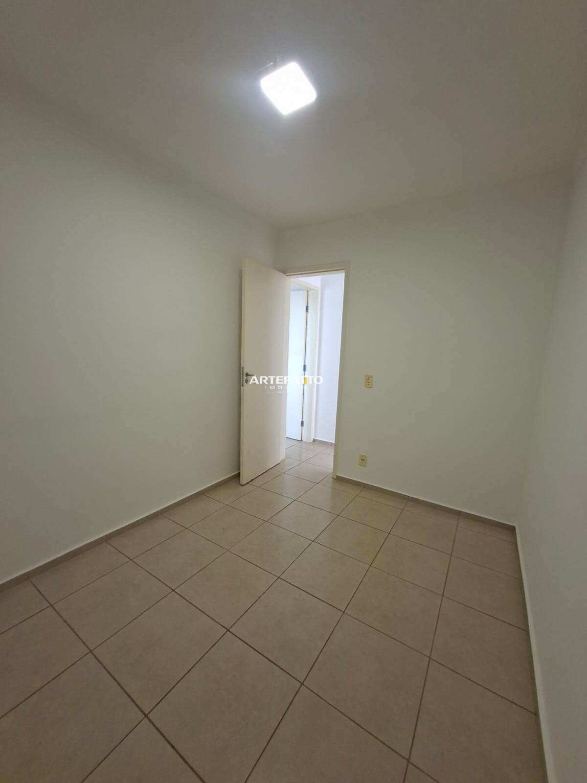  - Apartamento à venda em Franca, Jardim Castelo Soberano, com 2 quartos, 50m²