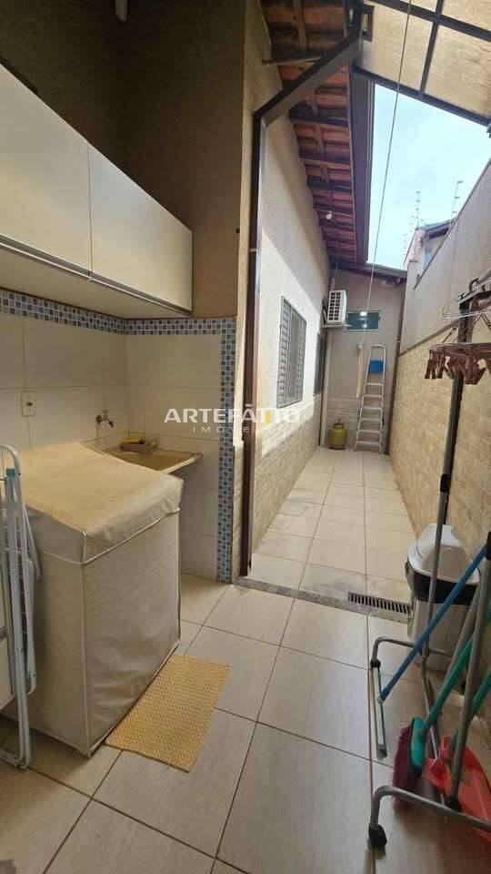  - Casa à venda em Franca, Franca Pólo Club, com 2 quartos, 83m²