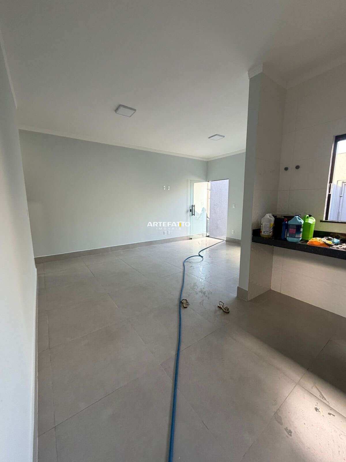  - Casa à venda em Franca, Jardim Adelinha, com 2 quartos, 80m²