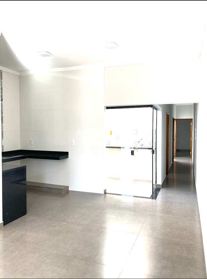  - Casa à venda em Franca, Jardim Adelinha, com 2 quartos, 82m²