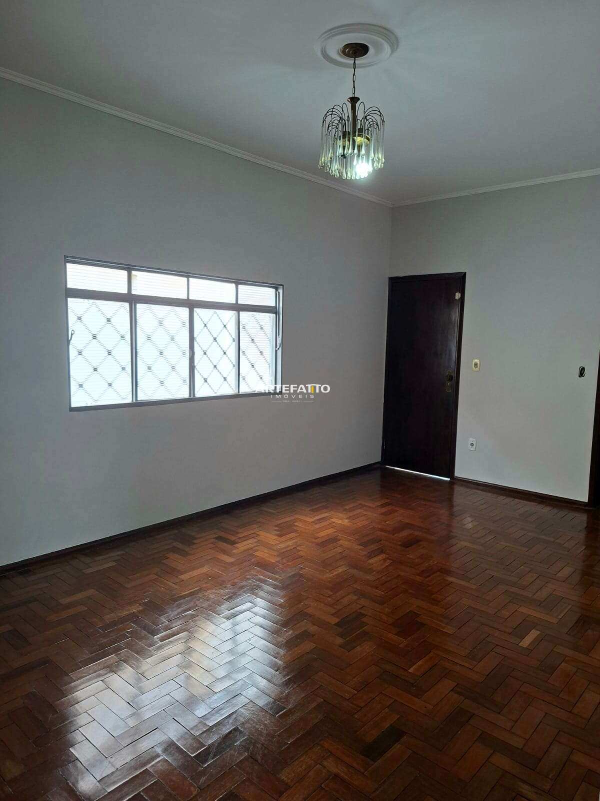 Casa à venda em Franca, Jardim Anita, com 3 quartos, 189m² - Imobiliária Artefatto Imóveis - Franca/SP