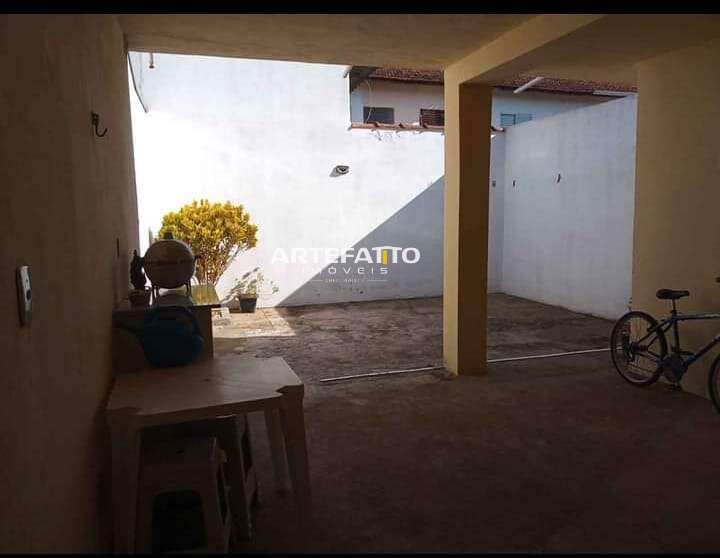  - Casa à venda em Franca, Parque do Horto, com 2 quartos, 55,2m²