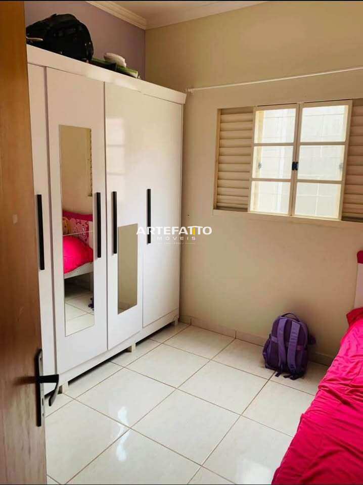  - Casa à venda em Franca, Residencial Meireles, com 3 quartos, 130m²