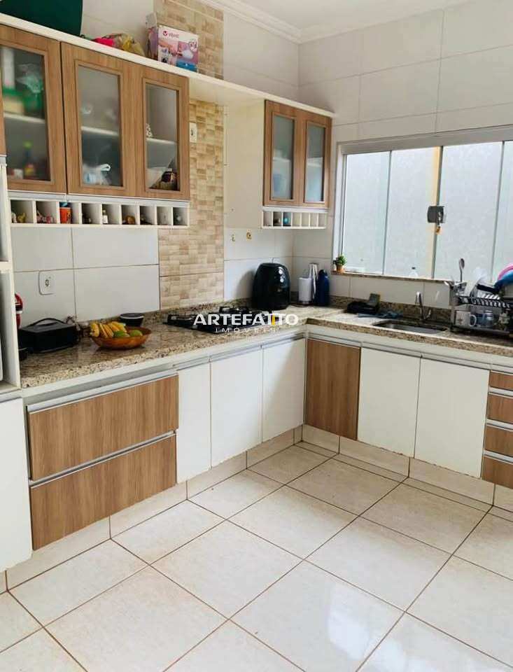 Casa à venda em Franca, Residencial Meireles, com 3 quartos, 130m² - Imobiliária Artefatto Imóveis - Franca/SP