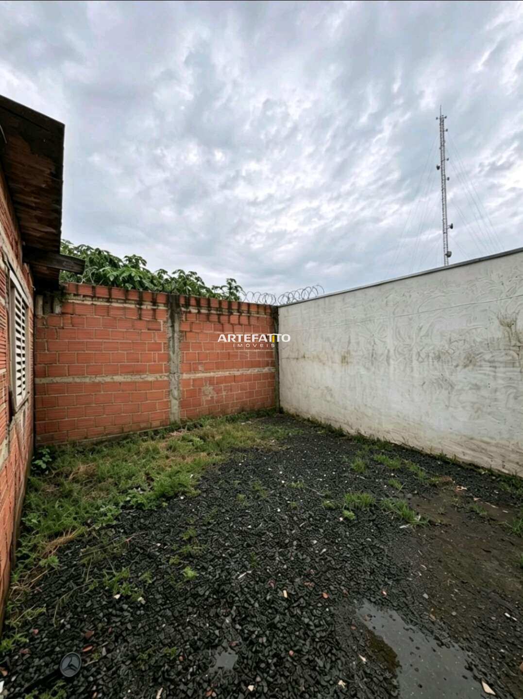  - Casa à venda em Franca, Residencial São João Batista, com 3 quartos, 80m²