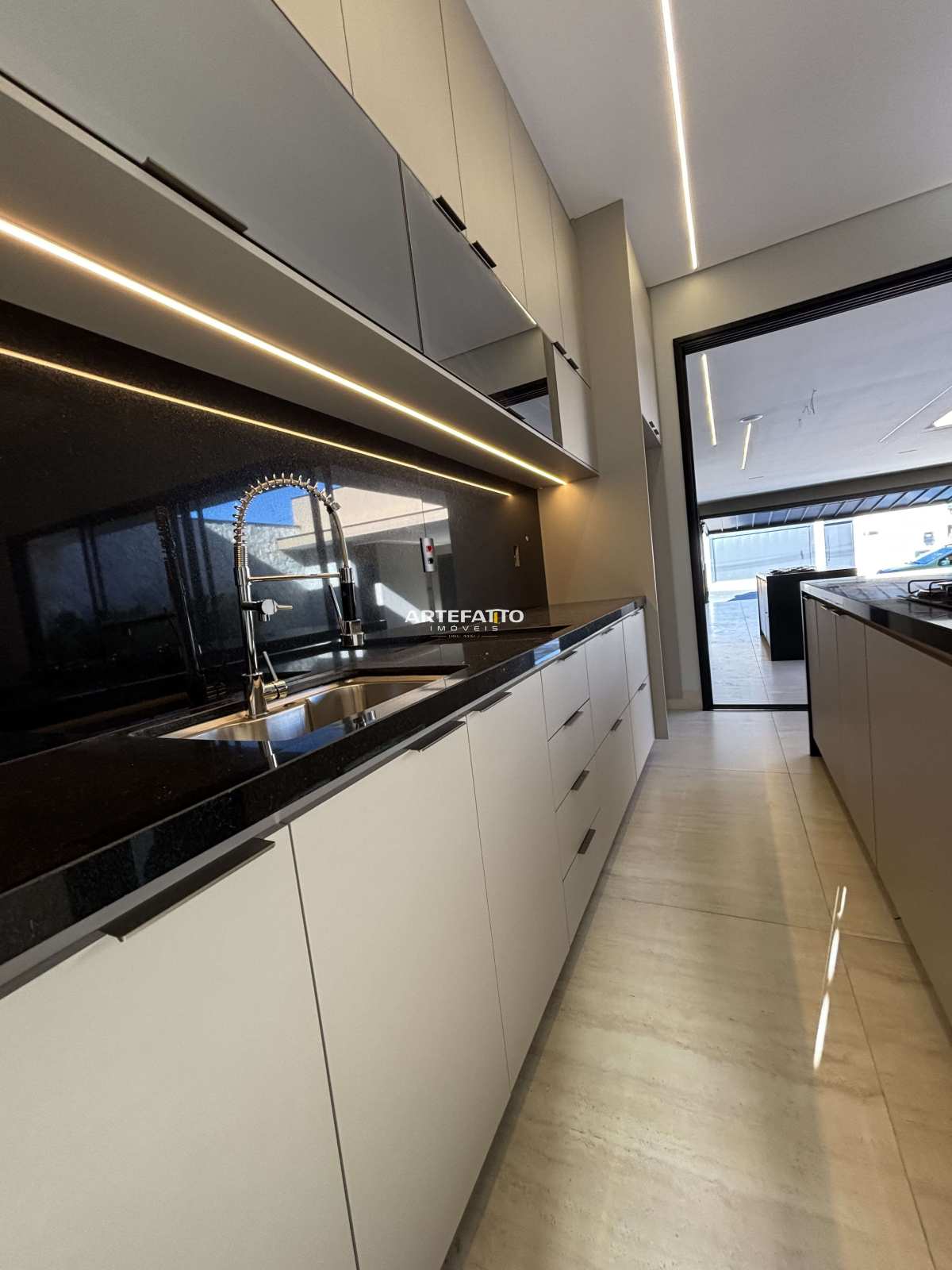  - Casa à venda em Franca, Residencial Tellini, com 3 quartos, 184m²