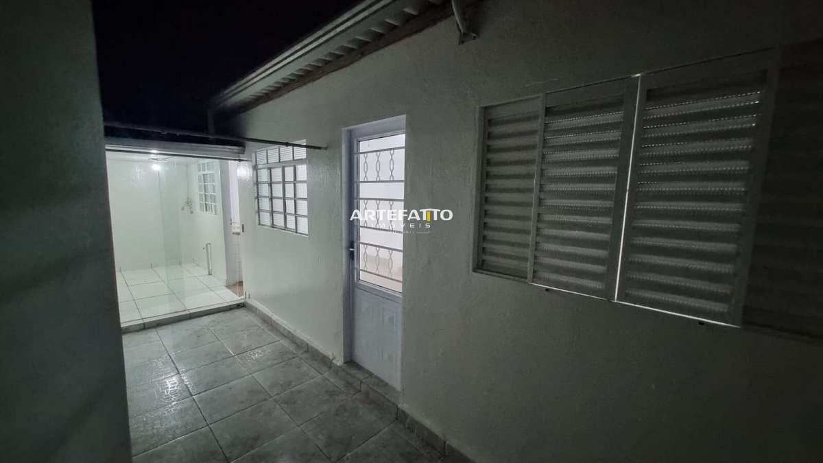 Casa à venda em Franca, Vila Santa Terezinha, com 2 quartos, 220m² - Imobiliária Artefatto Imóveis - Franca/SP