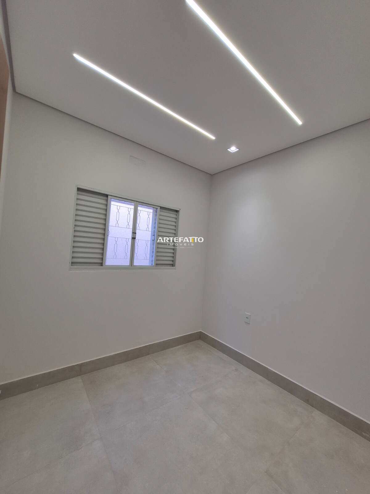  - Casa à venda em Franca, Vila Scarabucci, com 3 quartos, 120m²