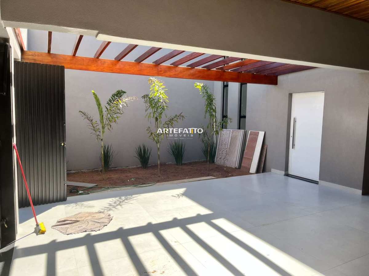  - Casa à venda, Jardim Adelinha, com 3 quartos, 135m²