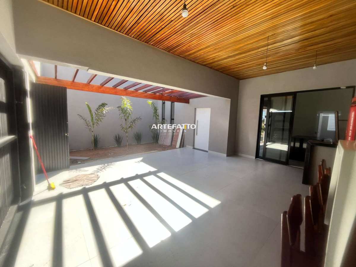  - Casa à venda, Jardim Adelinha, com 3 quartos, 135m²